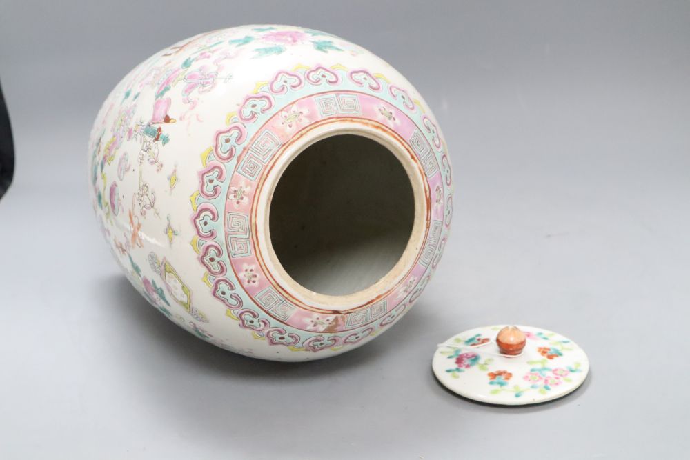 A Chinese famille rose Hundred Antiques jar and cover